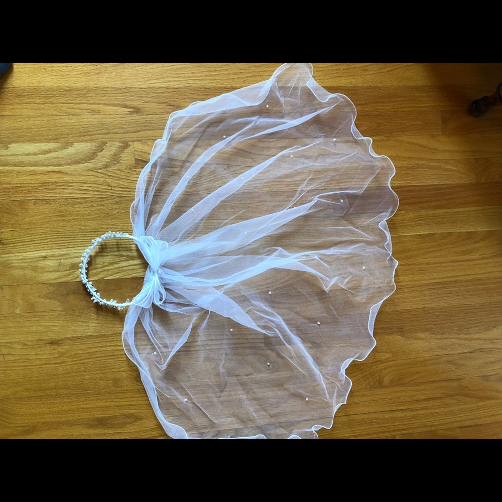 Girls veil
